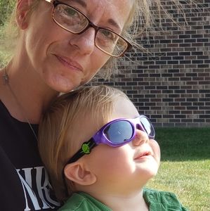 Meet your Posher, Carrie